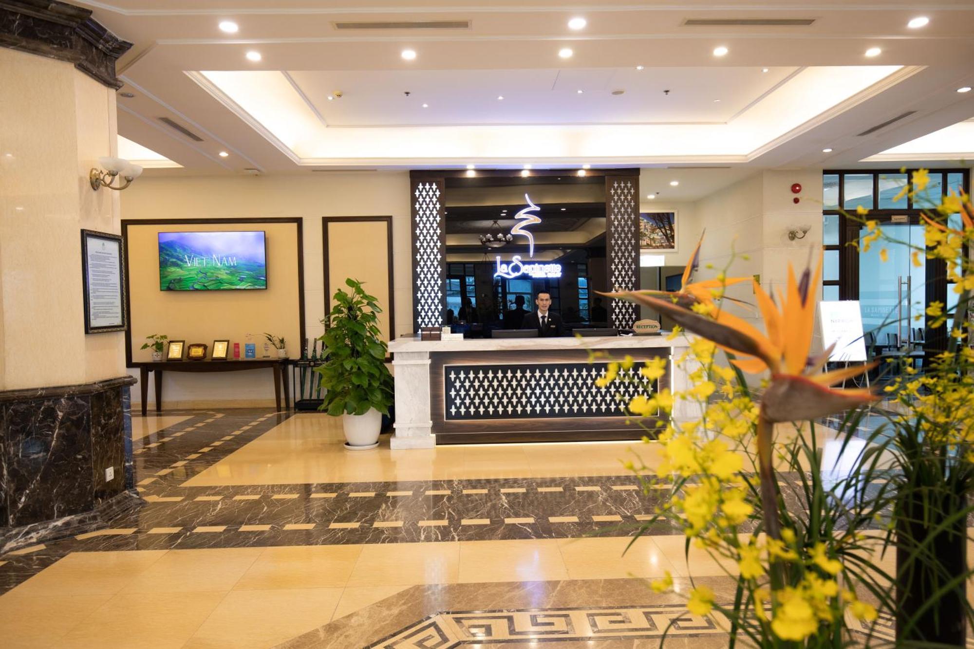 La Sapinette Hotel Dalat Buitenkant foto