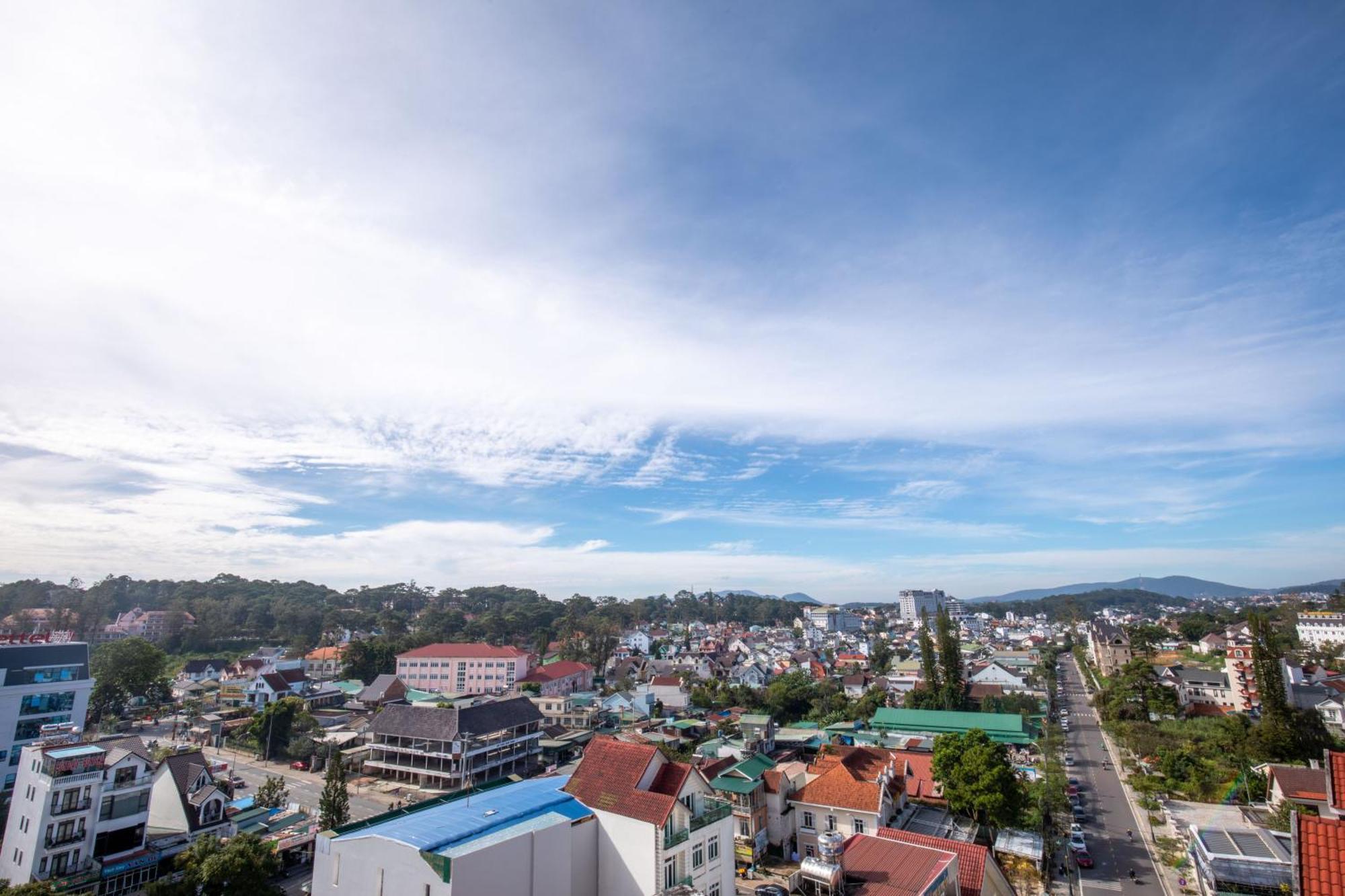 La Sapinette Hotel Dalat Buitenkant foto