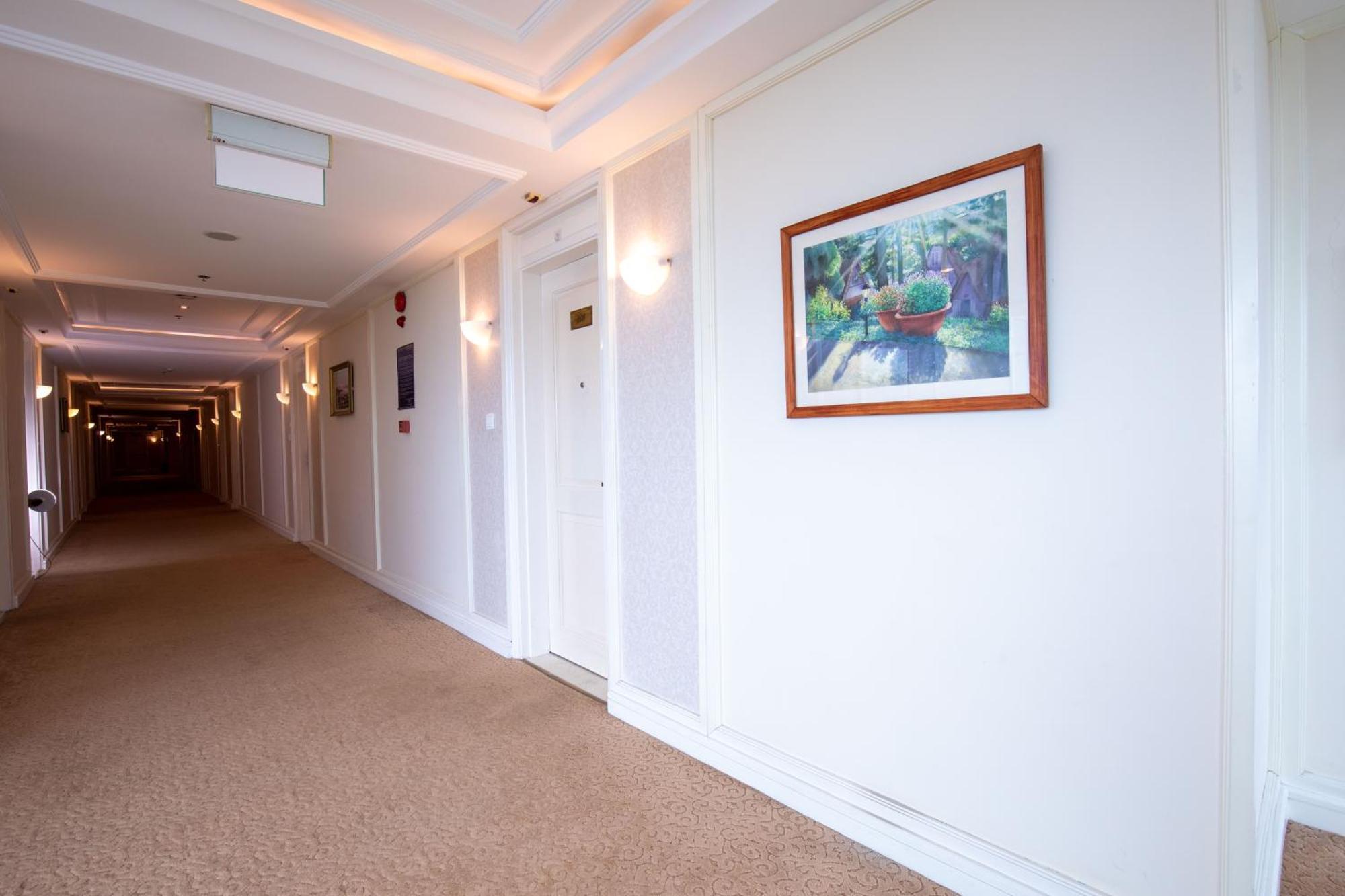 La Sapinette Hotel Dalat Buitenkant foto